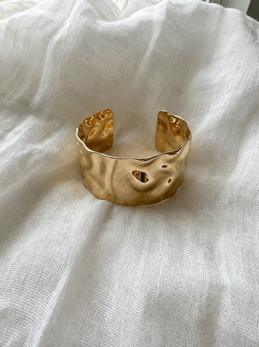 Ambre - Manchette dorée