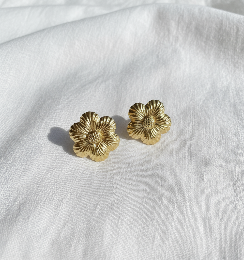 Fleur - Boucles d'oreilles dorés